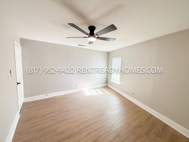 Building Photo - 10302 Davilla Ave