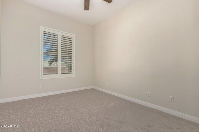 Building Photo - 4213 E Edgemont Ave