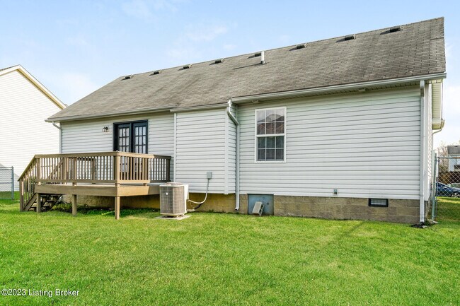 Building Photo - 651 Oak Grove Blvd