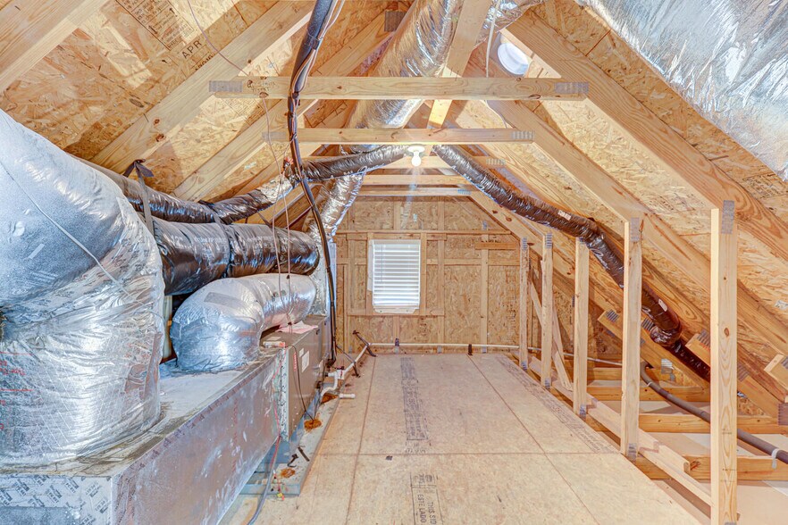 Building Photo - 2006 Little Palm Way