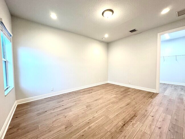 Building Photo - 12680 Nautilus Cir