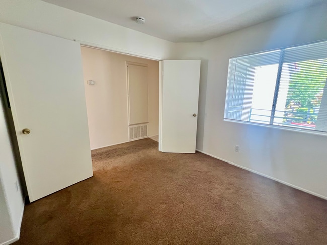 Building Photo - 9995 Scripps Westview Wy