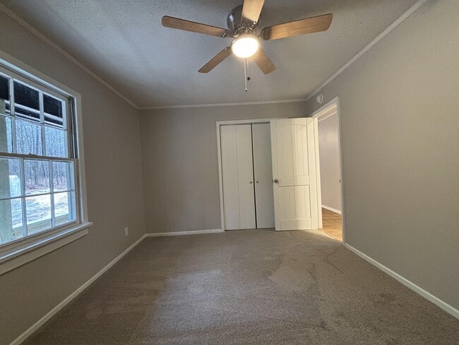 Building Photo - 6727 Seven Islands Rd