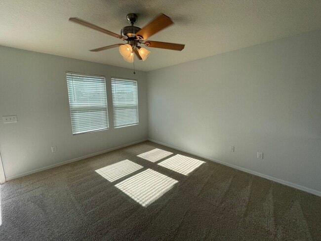 Building Photo - 1402 Kissimmee Ct