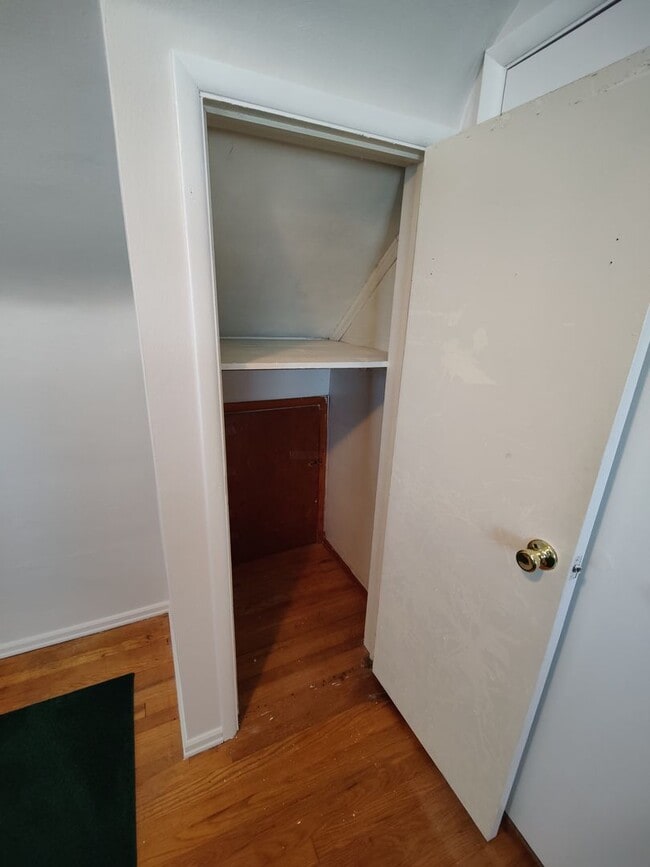 Building Photo - *Recently Updated 3BD/2.5BA Available for ...