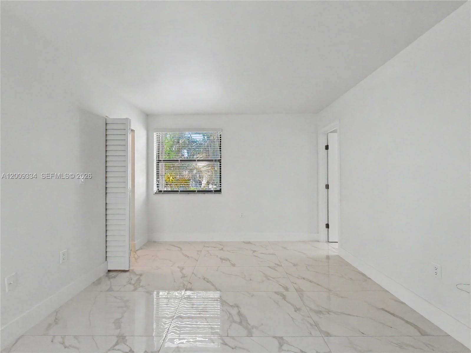 Building Photo - 10010 NW 9th Street Cir