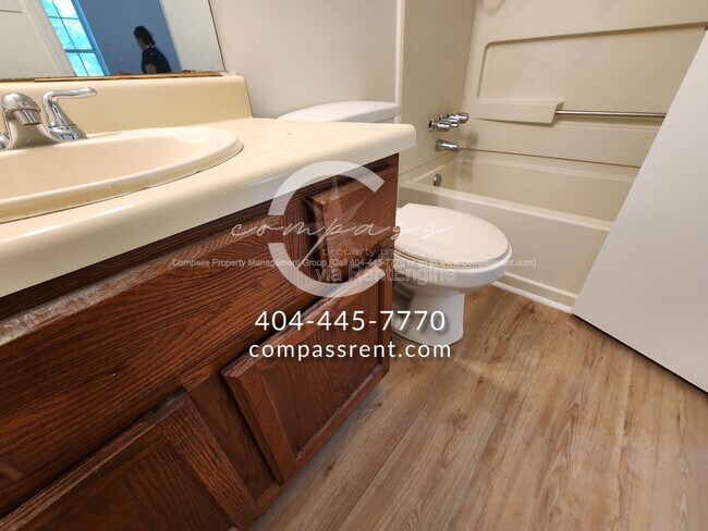 Building Photo - 5047 Chadwick Ct