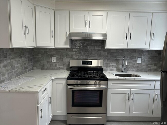 Building Photo - 243-12-243144 144th Ave