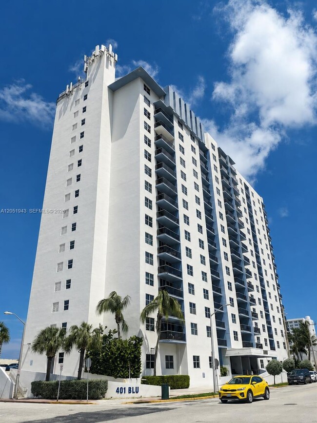 Building Photo - 401 69th St