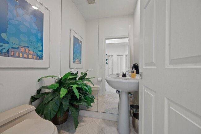 Building Photo - 2587 Muir Cir