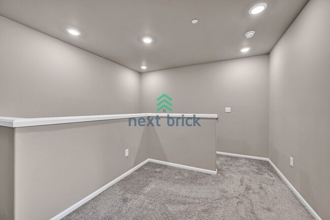Building Photo - 3 Bed, 2.5 Bath Beautiful Townhouse Available for Rent!