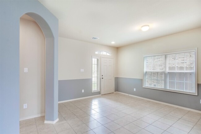 Building Photo - 18215 Amalfi Coast Dr