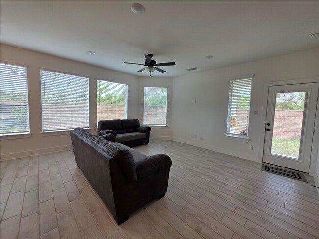 Building Photo - 18710 Colorado River Ln