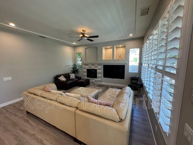 Building Photo - 137 Traviso Dr