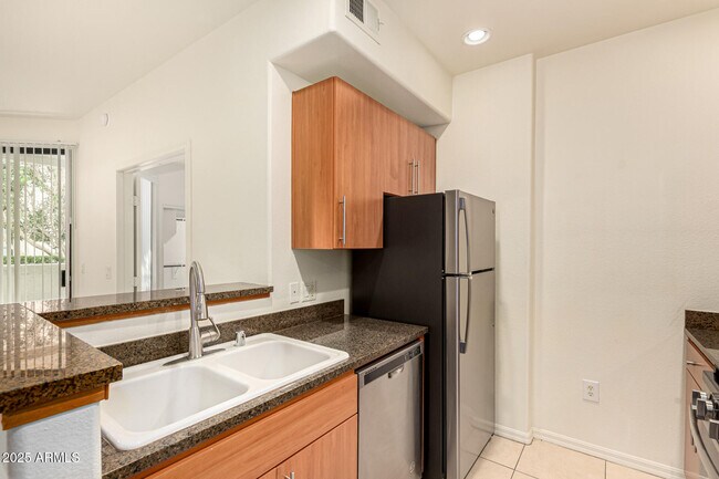 Building Photo - 6900 E Princess Dr