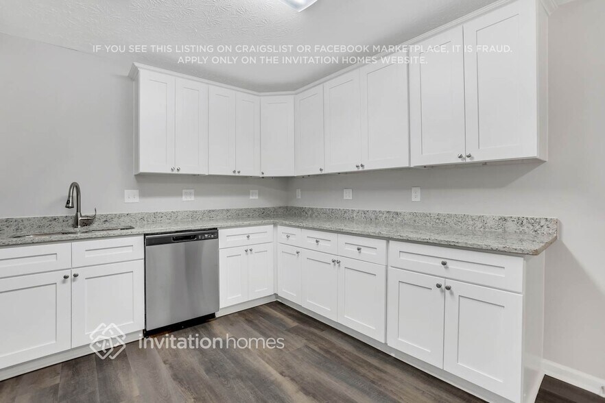 Building Photo - 25 Holly Creek Dr