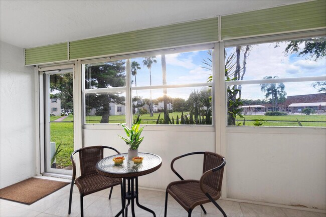 Building Photo - 20 Abbey Ln