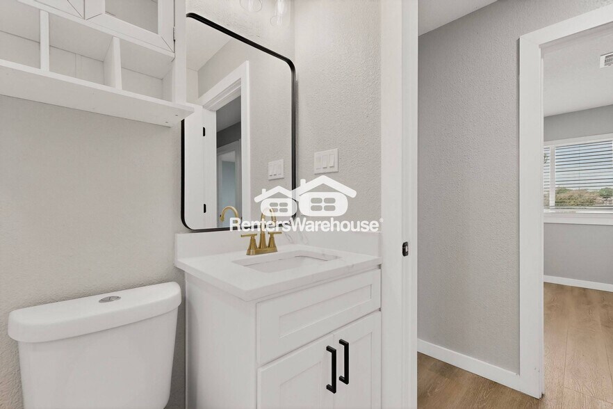 Building Photo - 507 S Spring Creek Dr