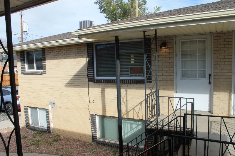 Building Photo - 4225 W 70th Pl