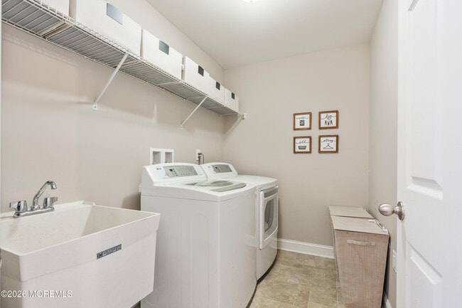 Building Photo - 207 Yale Blvd