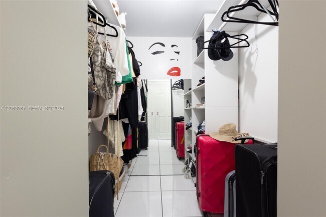 Building Photo - 6770 Indian Creek Dr