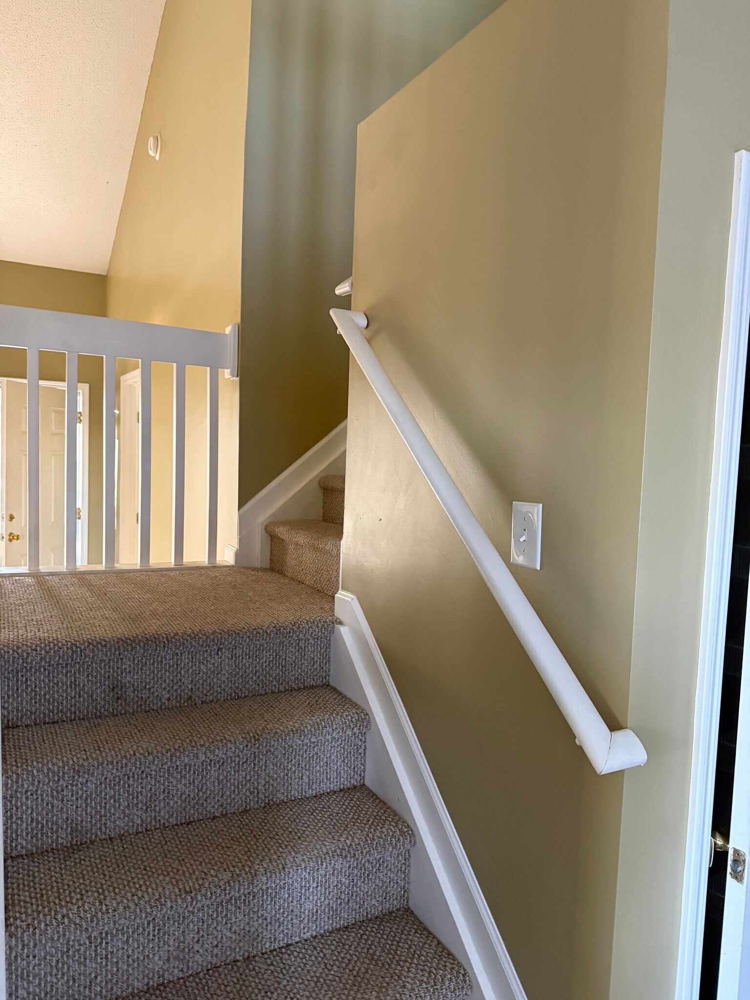 Building Photo - 1914 Ray Alexander Dr