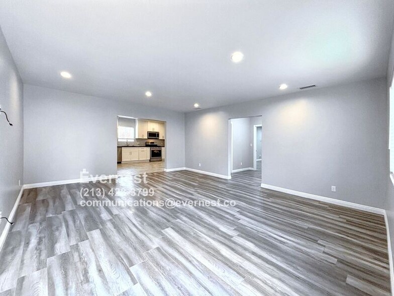 Building Photo - 3456 S Redondo Blvd