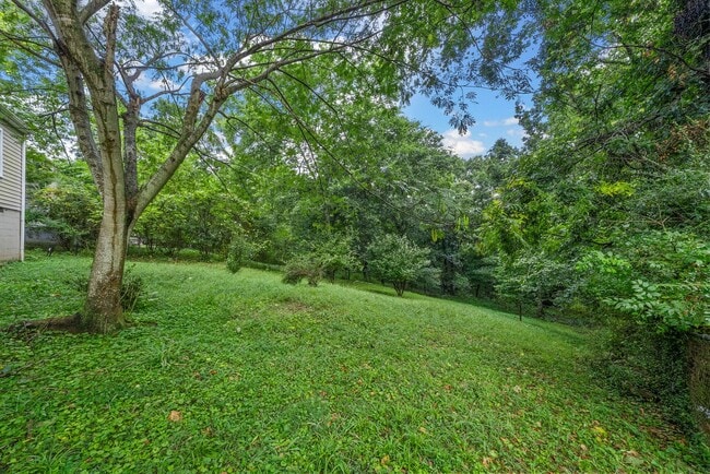 Building Photo - 2 Bedroom Pet Friendly Home For Rent Near ...