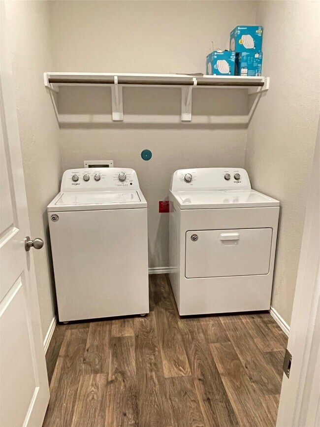 Building Photo - 16004 Birch Bay Ln