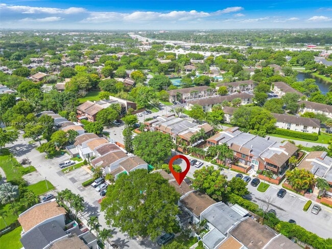 Building Photo - 6608 SW 114th Ave