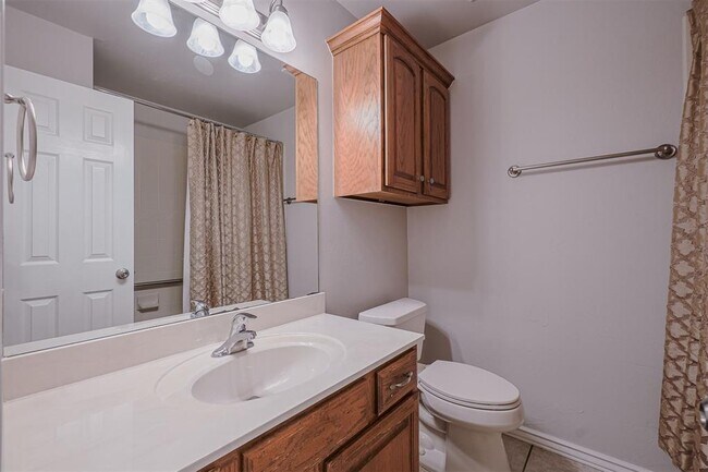 Building Photo - 11517 NW 6th St