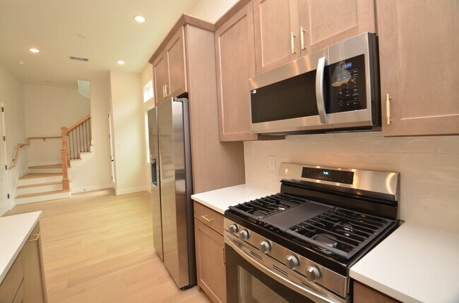 Building Photo - 9309 Montridge Dr