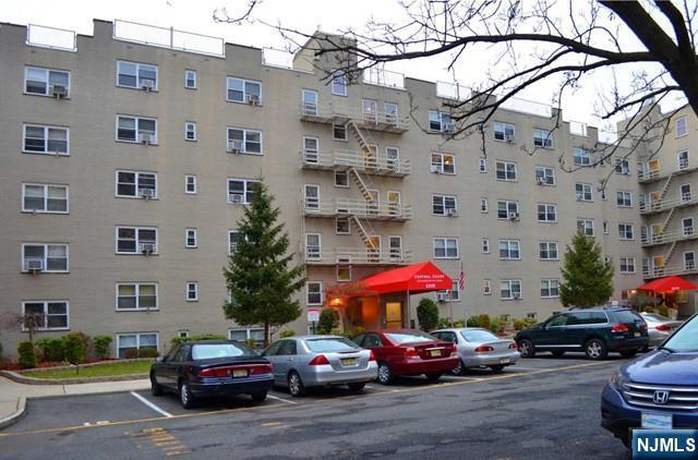 Primary Photo - 2205 North St