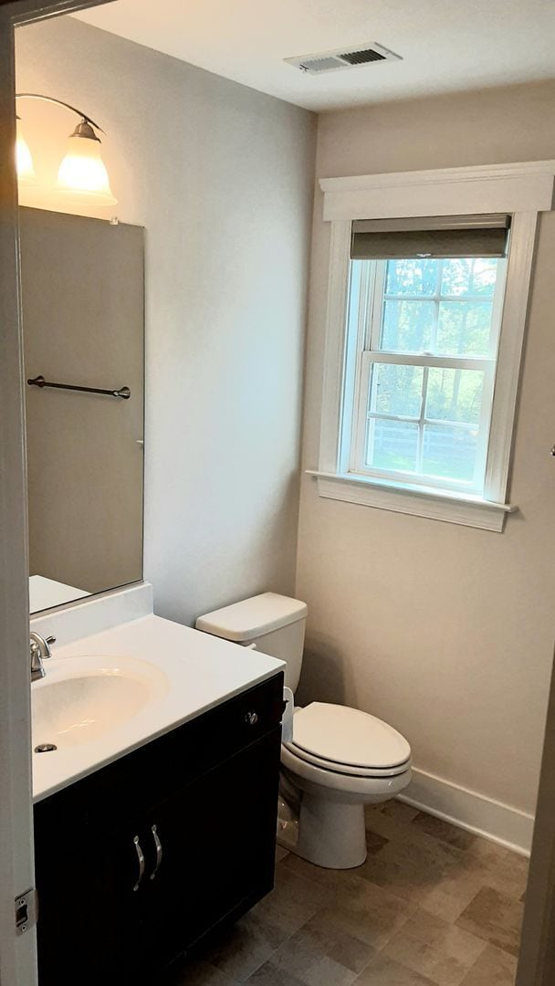 Building Photo - Country Estate Home in Ashland Area