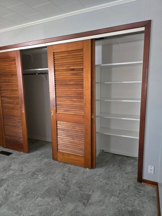 Building Photo - 705 Taylor St