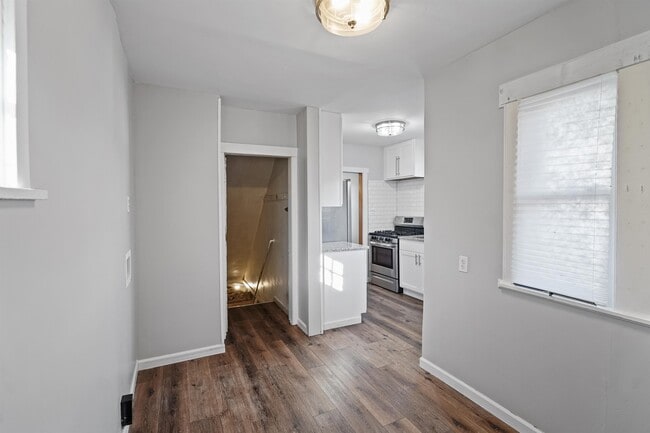 Building Photo - 2201 SW 8th St