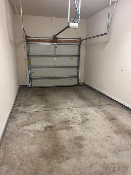 Building Photo - 1513 Golden Lake Loop