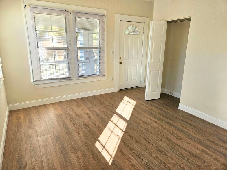 Bedroom - 2650 Post St