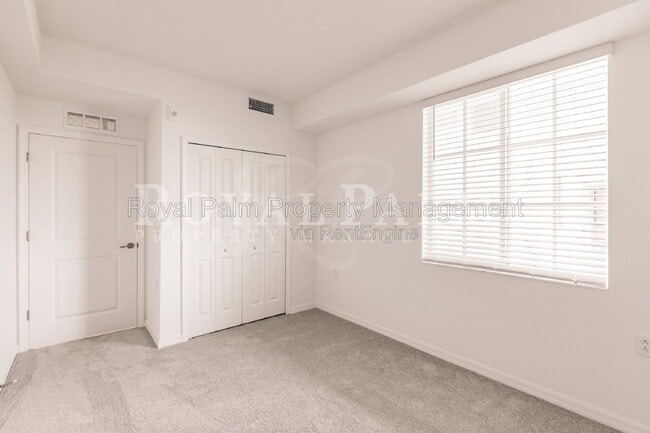 Building Photo - 14141 Heritage Landing Blvd