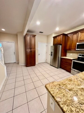 Building Photo - 26607 Castleview Way