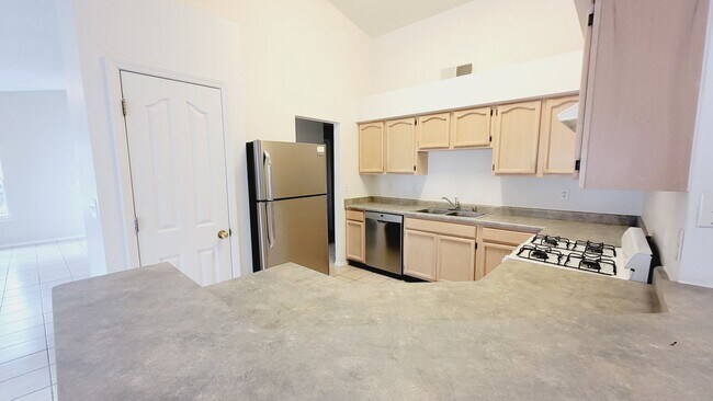 Building Photo - Recently painted 4 bedroom, 3 bath home in...
