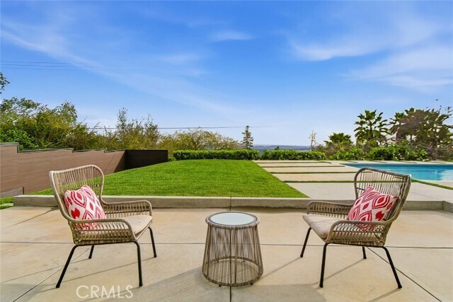 Building Photo - 1764 E Loma Alta Dr