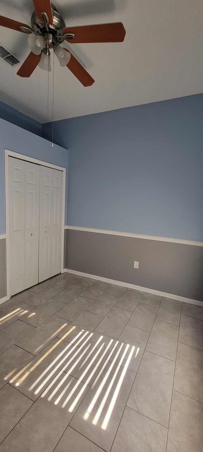 Building Photo - 2519 Tansboro Dr