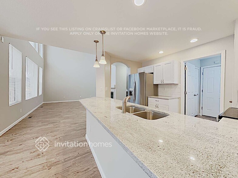 Building Photo - 5202 E 119th Ct