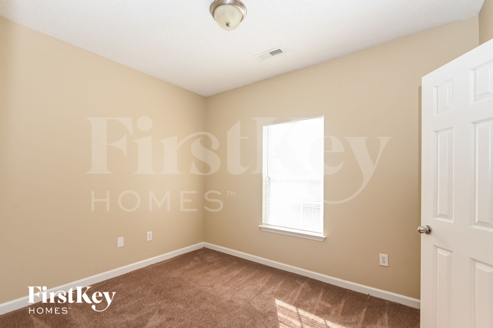 Building Photo - 327 Olde North Church Dr