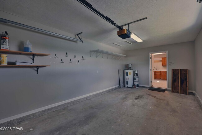 Building Photo - 3931 Treasure Cir