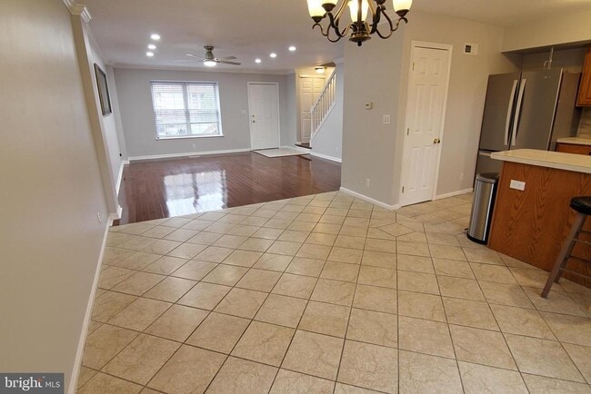 Building Photo - 7923 Ridge Ave