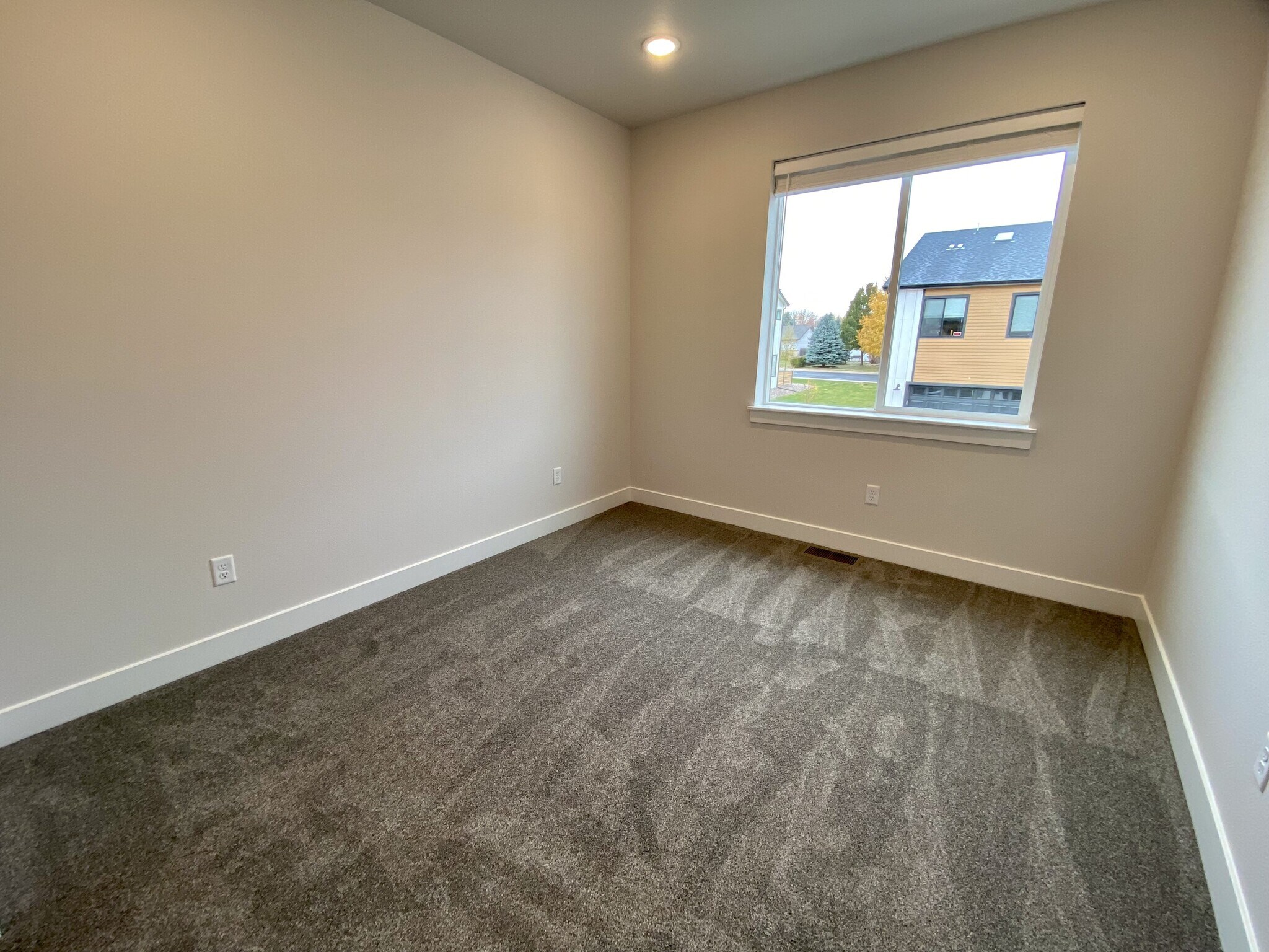 Building Photo - 2402 49th Ave Ct