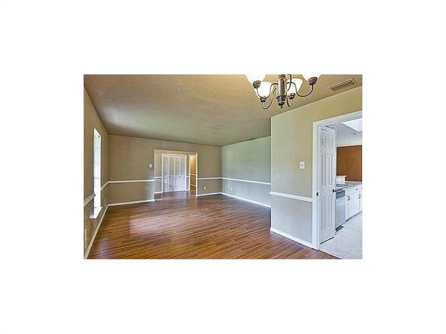 Building Photo - 14406 Tanglewood Dr