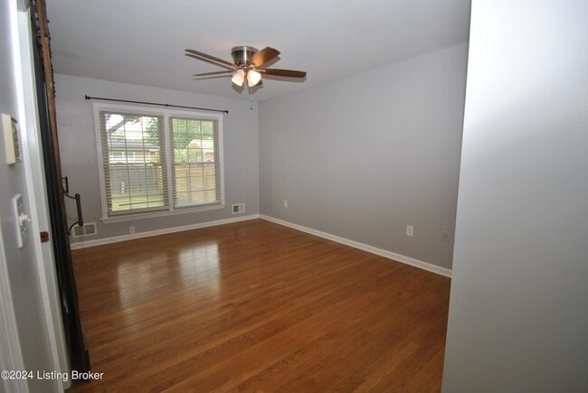 Building Photo - 1910 Janlyn Rd